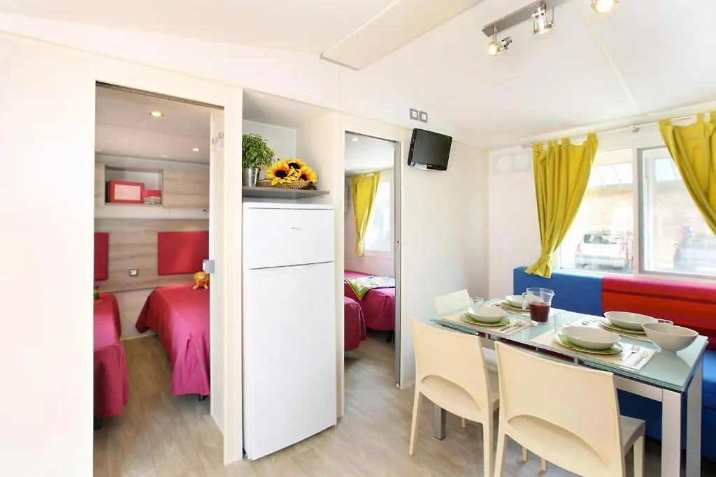 Hotel Casa Mobile - Cisano San Vito **** Calmasino Campingplatz
