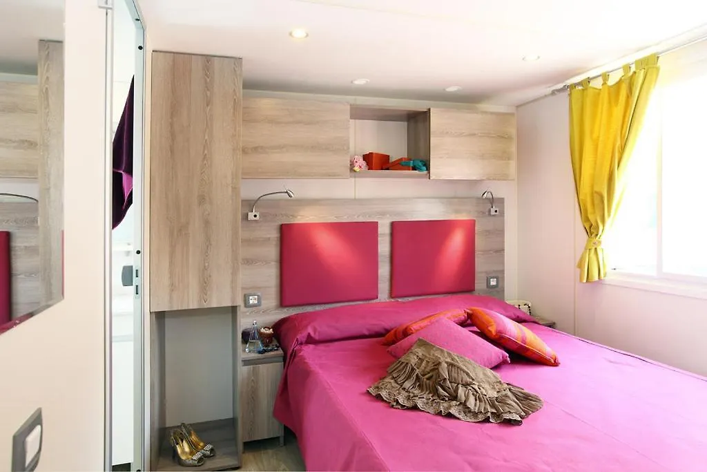 Hotel Casa Mobile - Cisano San Vito **** Calmasino 0*,